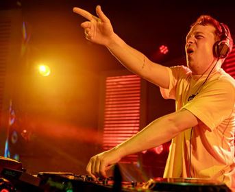 Events Winter Powdergaudi DJ