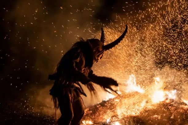 Nikolaus und Krampuslauf in Jerzens
