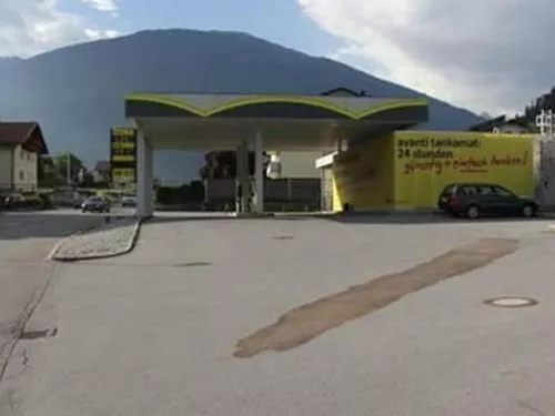 Avanti Tankstelle.jpg