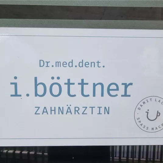 Eingangschild Zahnarzt