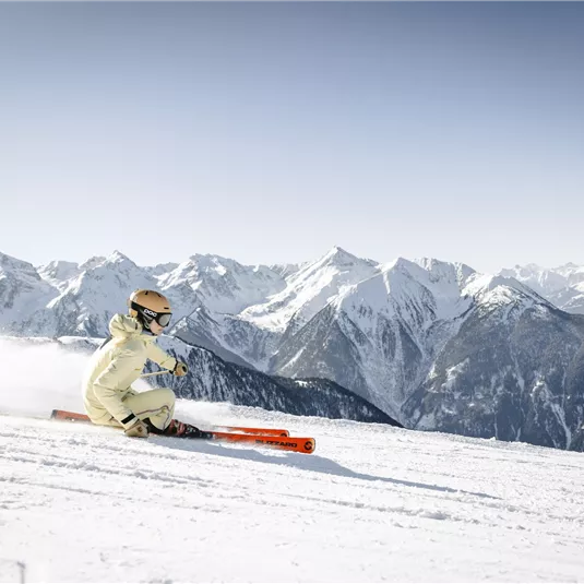 Hochzeiger Winter ski action