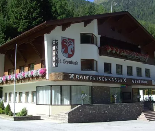 Raika St.Leonhard.jpg