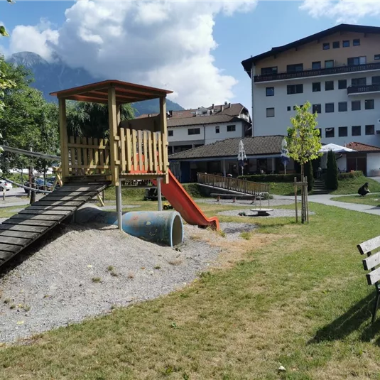 Spielplatz Gruabe Arena Arzl