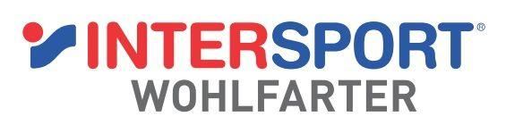 Ein Logo von INTERSPORT Wohlfarter. Es zeigt den Markennamen in rot und grau mit einem grafischen Element.