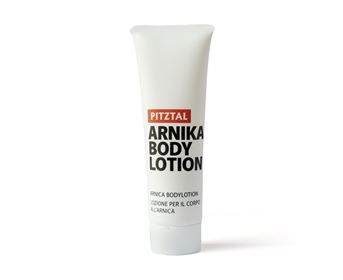Eine Tube Pitzal Arnika Körperlotion mit schlichtem design. Ideal zur Pflege der Haut nach sportlichen Aktivitäten.