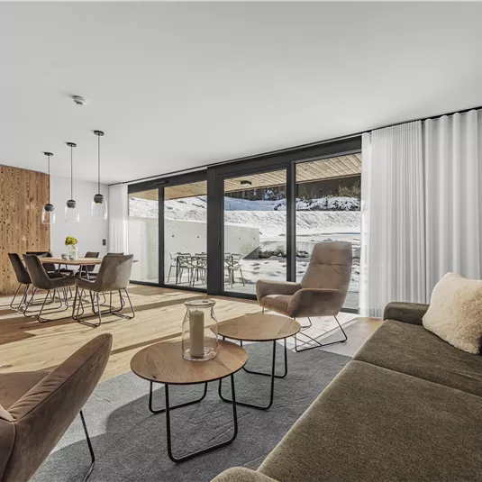 Chalet Groß Wohnraum mit Esstisch
