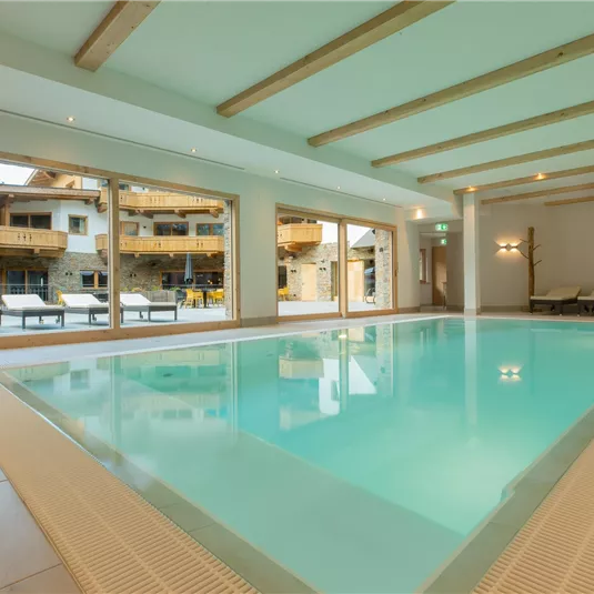 das Chaletdorf Pitztal - Pool Wellness 1