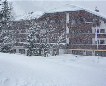 hotel-gletscherblick-pitztal-tirol-Winter-Hotel-sc