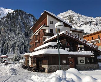 PIZ_Hotel_0