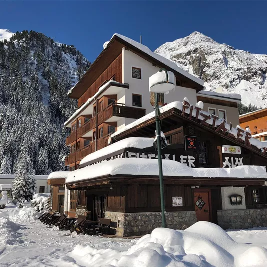 PIZ_Hotel_0