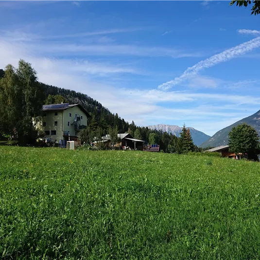 Rauthhof Pitztal Rückansicht Sommer