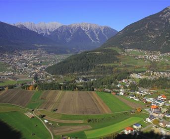 Arzl – Blick nach Imst und ins Gurgltal.JPG