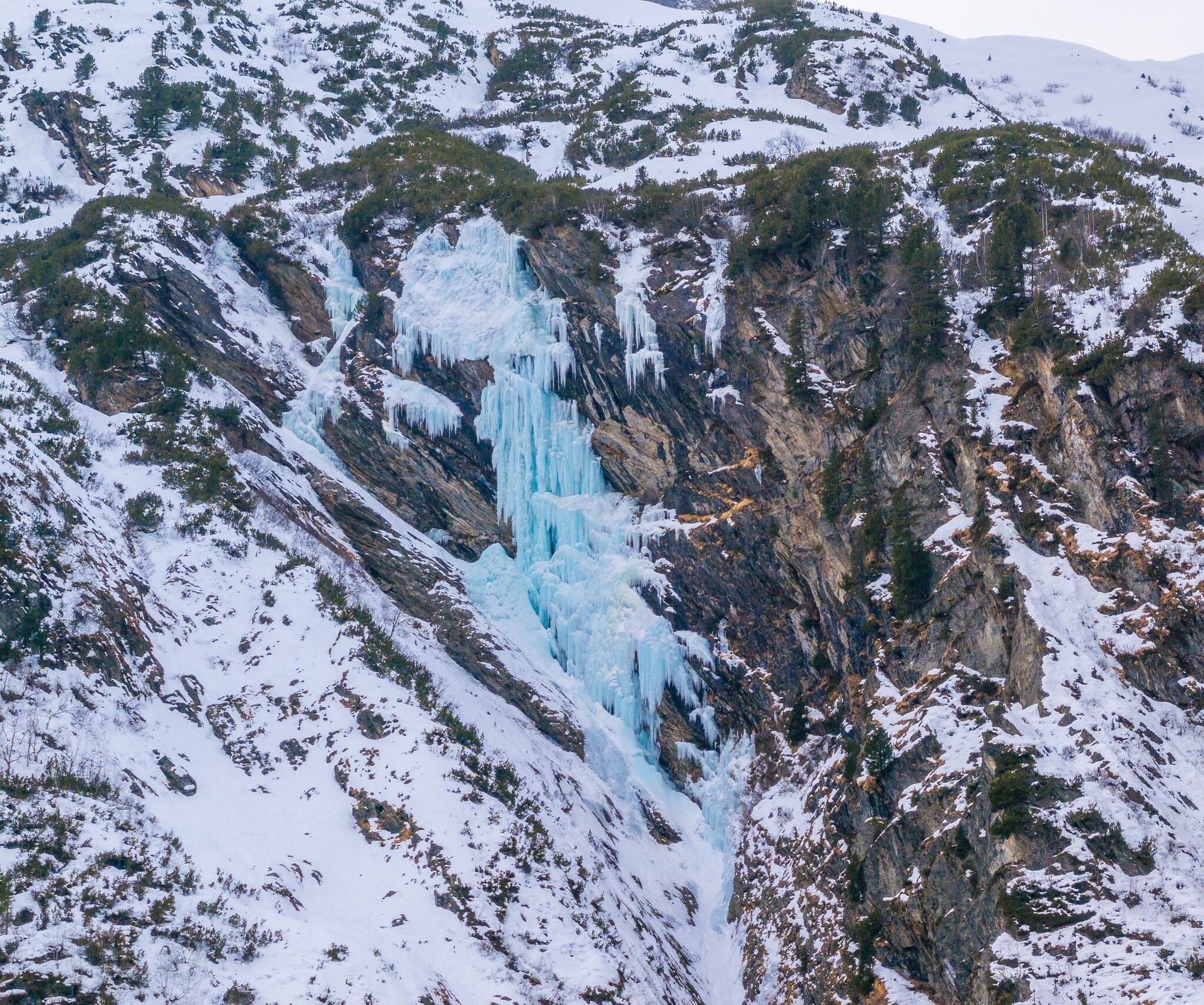 Ice Climbing Monsterline