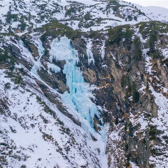 Ice Climbing Monsterline