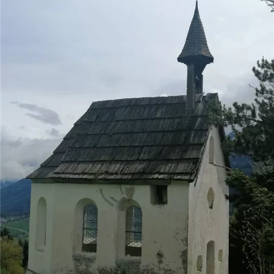 Maria_Hilf_Kapelle_Arzlair