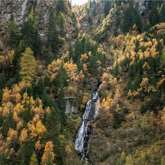 Söllbergwasserfall in autumn