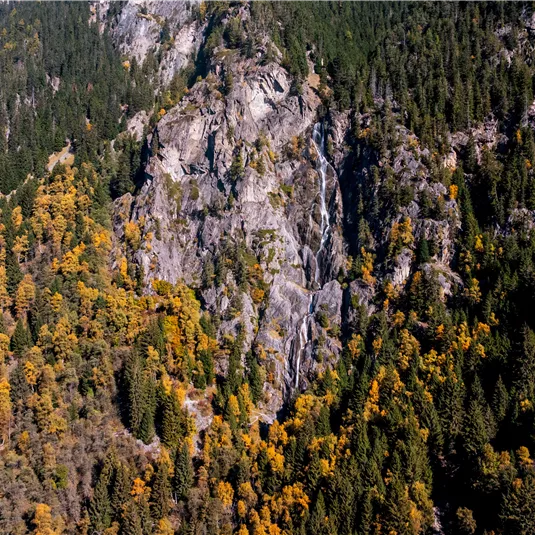 Stuiben waterfall in autumn