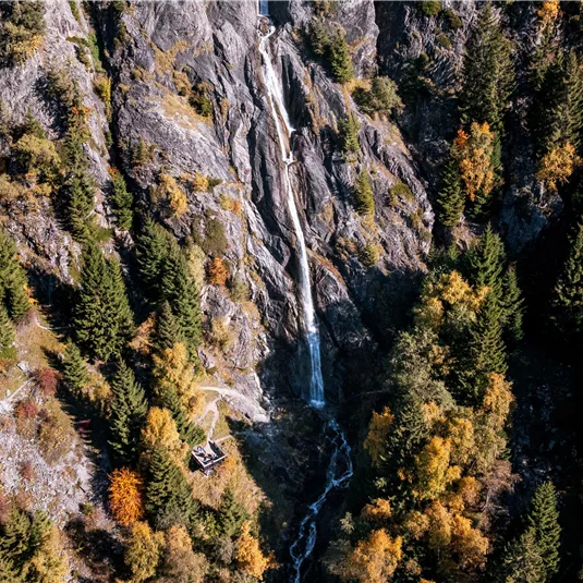 Stuibenwasserfall im Herbst
