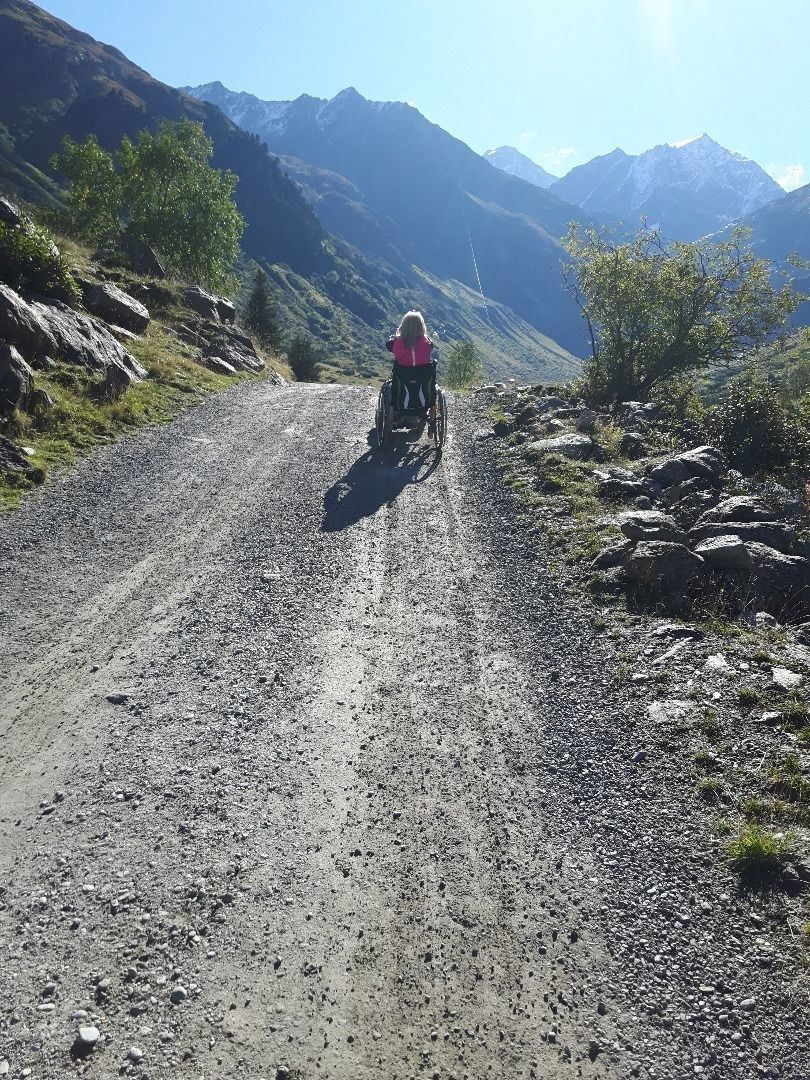 Swisstrac Wanderung zur Gletscherstube