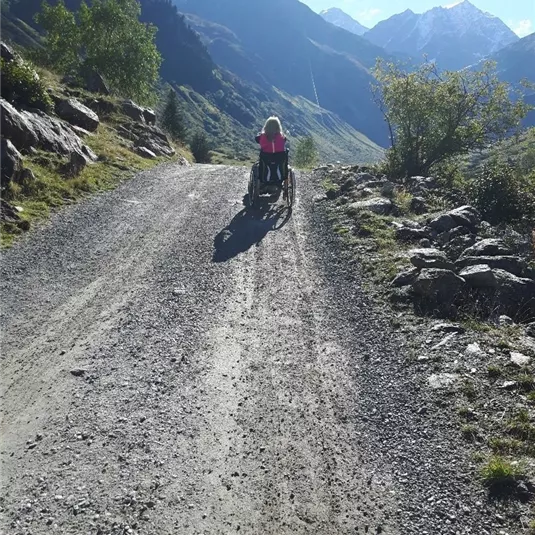 Swisstrac Wanderung zur Gletscherstube